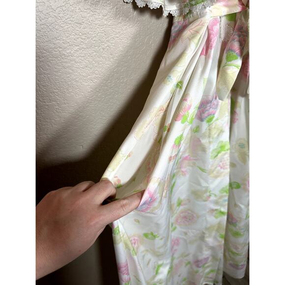 Vintage Christian Dior Lingerie PInk Green Floral Lace Robe Wrap Size Small - Picture 4 of 10